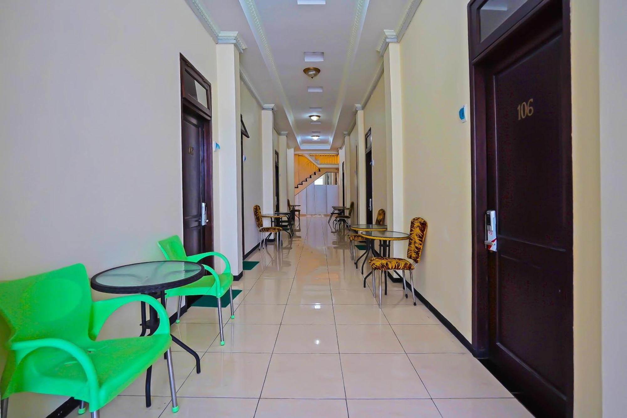 Oyo Life 511 Grace Residence Surabaya Exterior foto