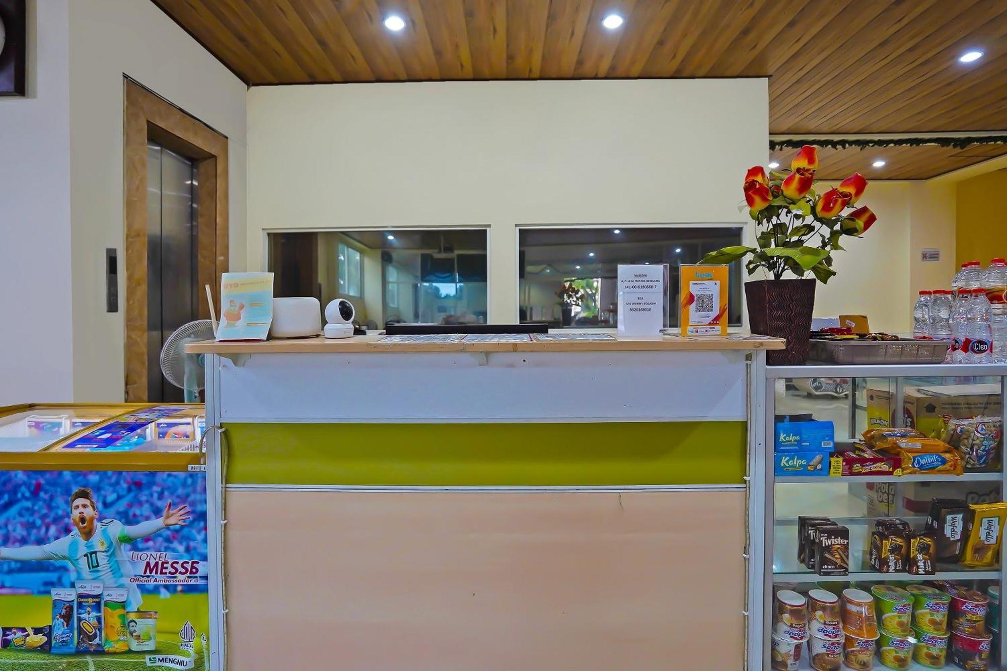 Oyo Life 511 Grace Residence Surabaya Exterior foto