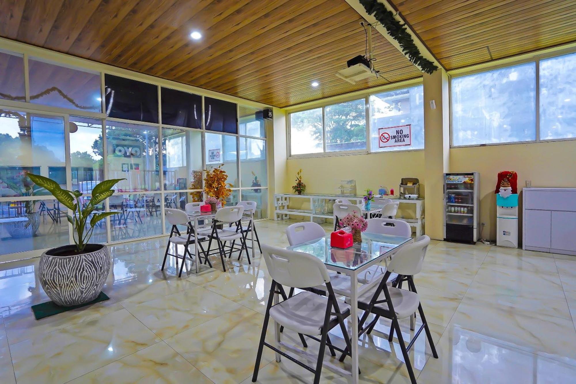 Oyo Life 511 Grace Residence Surabaya Exterior foto
